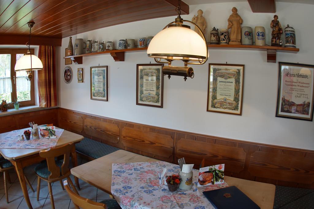 Gasthaus Und Landhotel Wiedmann Eresing المظهر الخارجي الصورة