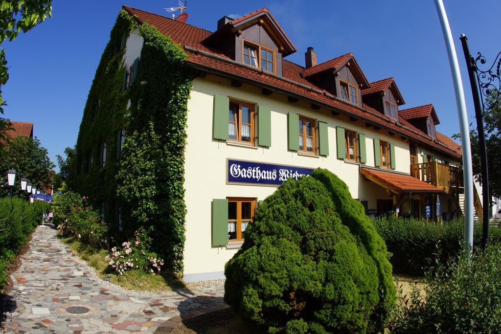 Gasthaus Und Landhotel Wiedmann Eresing المظهر الخارجي الصورة