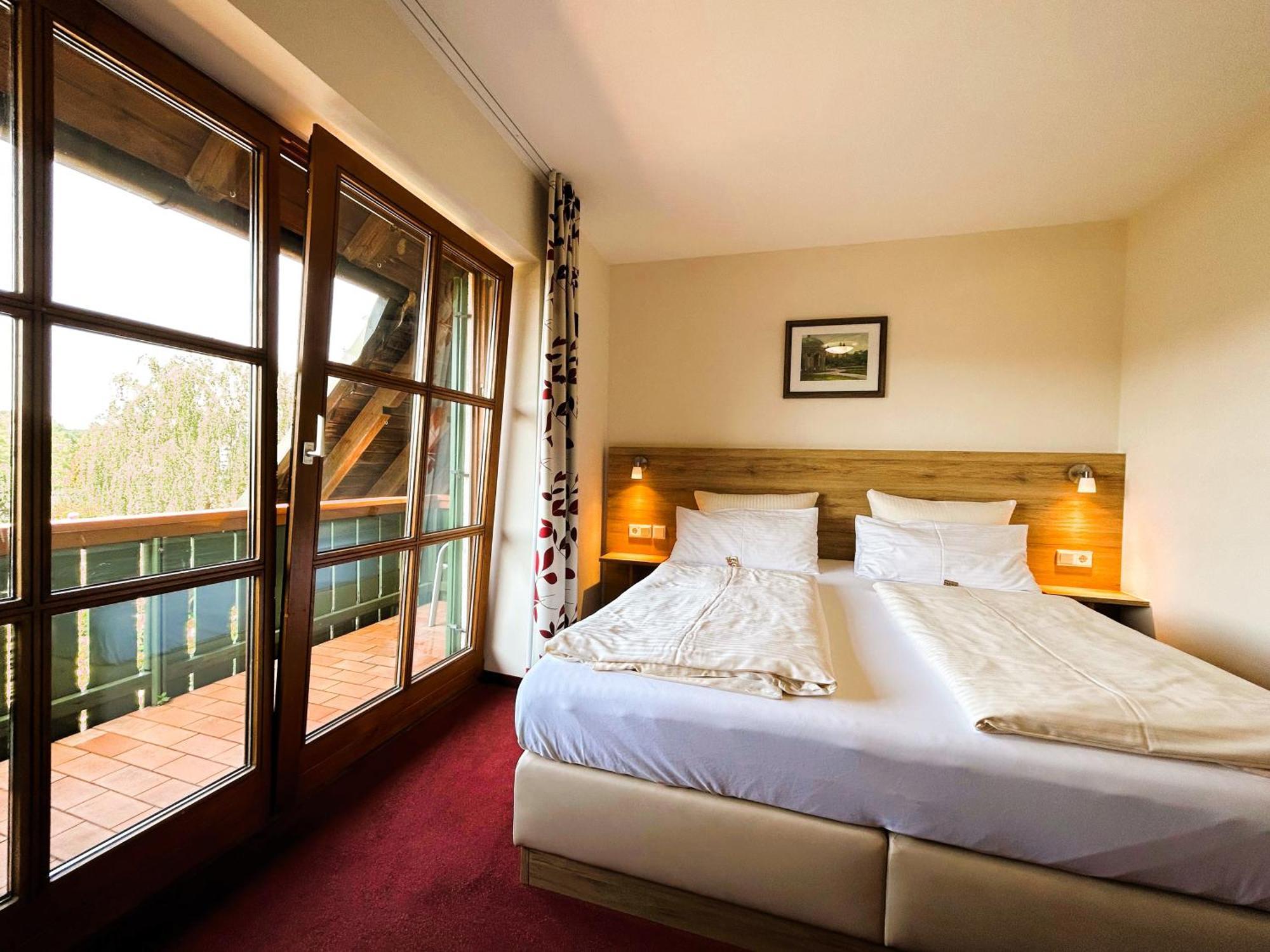 Gasthaus Und Landhotel Wiedmann Eresing المظهر الخارجي الصورة