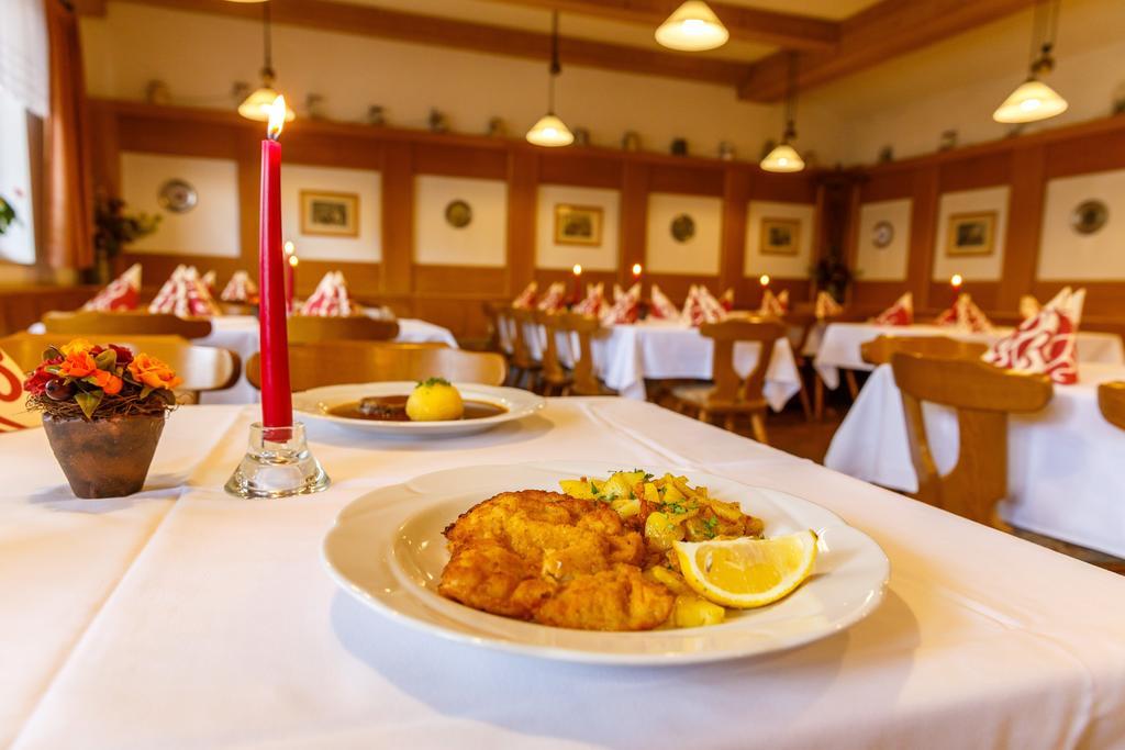 Gasthaus Und Landhotel Wiedmann Eresing المظهر الخارجي الصورة